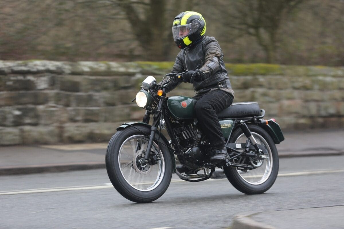 The Kestrel rides like any other decent modern 125